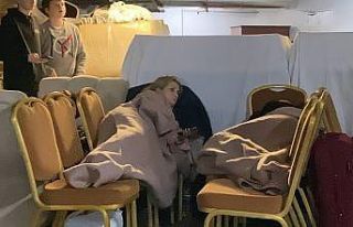 Kiev’de patlama tehlikesi üzerine otel müşterileri...