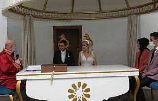 Kocasinan’da bir günde 22 çift mutlu yuvaların...