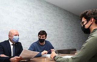 Kocasinanlı gençler, Gençlik merkezinde sınava...