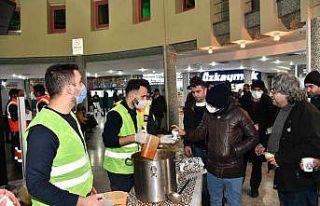Konya Büyükşehir gece otogarda bekleyen yolculara...