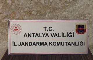 Korkute’liye uyuşturucu madde getiren şahıs jandarma...