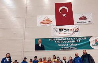 Küçük dağcılar kürsüleri fethetti