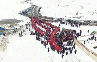 Kurtuluşun yıl dönümünde Bayburt, şühedaya...