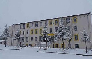 Kütahya’da taşımalı eğitime 1 günlük kar...