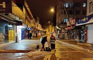 Kuvvetli yağış öncesi mazgallar temizlendi