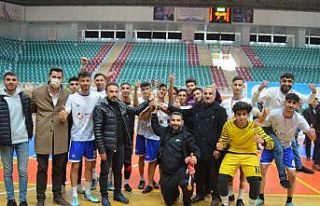 Liselerde şampiyon Bağlar Anadolu Lisesi