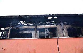 Lojman yangınında imam camdan atlayarak kurtuldu