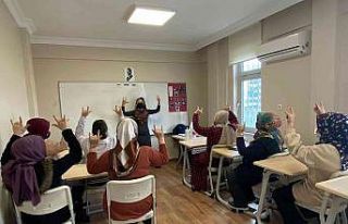 Maltepe’de işaret dili eğitimi