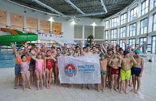 Maltepeli çocuklar, tatilin tadını Aquapark’ta...