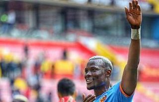 Mame Baba Thiam 10. golünü attı