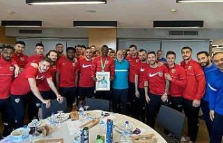 Mame Thiam takıma katıldı