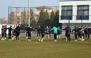 Manisa FK, RH Bandırmaspor’a konuk oluyor