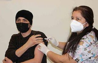 Manisa’da TURKOVAC’a büyük ilgi: 4 bin kişi...