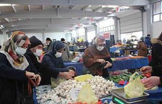 Mantarlar kapış kapış satılıyor