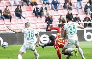 Mario Gavranovic 8. golünü attı