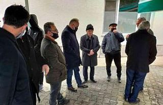 Mehmetçik üşümesin diye ördüğü çoraplarla...