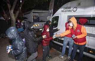 Mersin’de 20 bin kandil simidi dağıtıldı