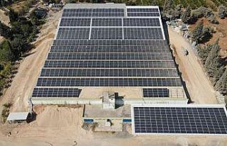 Mersin’de çatı tipi güneş enerji santralleri...