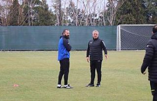 Mesut Bakkal: "Denizlispor küllerinden doğacak"