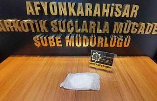 Metamfetaminle yakalanan 2 kişi tutuklandı