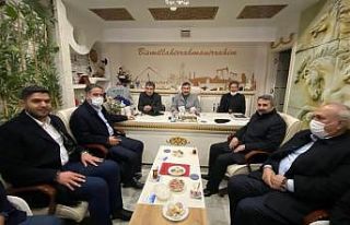 Milletvekili Fırat, esnaf temsilcileriyle bir araya...