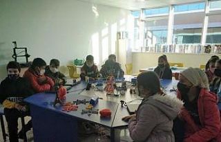 Minikler Genç Akademi’yi ziyaret etti