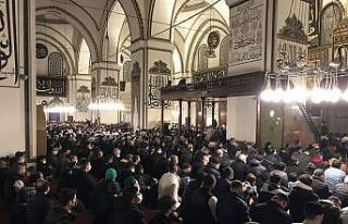 Miraç Kandili’nde Ulu Camii doldu taştı