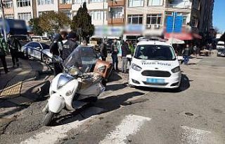 Motosiklet ile ticari taksi çarpıştı: 1 yaralı