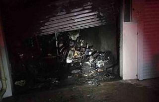 Motosiklet tamirhanesinde yangın: 2 yaralı