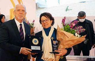 Muğlalı kadın çiftçi bilgi yarışmasında birinci...