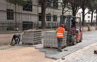 Muradiye’de yol ve kaldırımlar yenileniyor