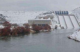 Muş’ta etkili olan kar yağışı barajlara umut...
