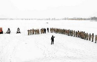 Muş’ta güvenlik korucularına ‘çığ’ eğitimi