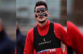 Mustafa Pektemek antrenmanlara başladı