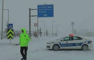 Nevşehir - Aksaray yolu trafiğe kapandı
