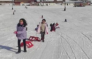 Öğrencilerin kayak heyecanı