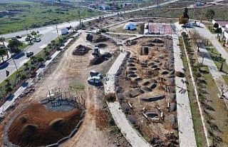 Okul bahçesinde hem meyve üretecekler hem de eğitim...