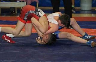 Okul Sporları Gençler Güreş Grup Müsabakaları...