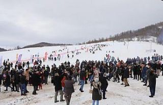 Ordu’da kar festivalinde binlerce insan yaylaya...