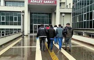 Osmaniye merkezli uyuşturucu operasyonunda 9 zanlı...