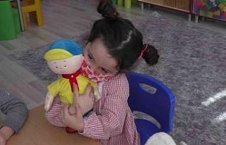 ‘Oyuncağımı kardeşimle paylaşıyorum’ projesi...