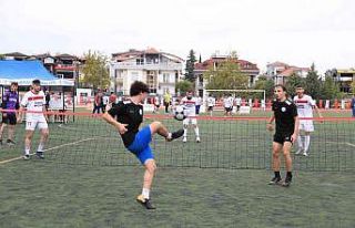 Pamukkale Belediyesi Ayak Tenisi Takımına milli...