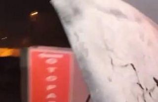 Park halindeyken alev alan araç kullanılamaz hale...