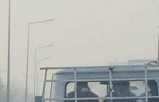 Patlak lastikle seyreden sürücü cezasız kalmadı