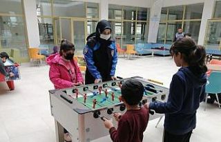 Polis hem bilgilendirdi hem eğlendirdi