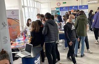 Radikal Eğitim Kurumları’nın üniversite tanıtım...