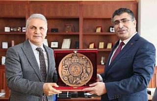 Rektör Aktekin’den Ankara Müzik ve Güzel Sanatlar...