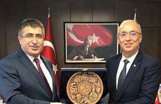 Rektör Aktekin’den TDK Başkanı Gülsevin’e...