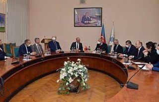 Rektör Erdal yeni iş birlikleri için Azerbaycan’ı...