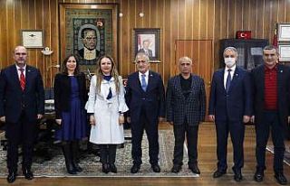 Rektör Karabulut’tan Atatürk Üniversitesine tebrik...